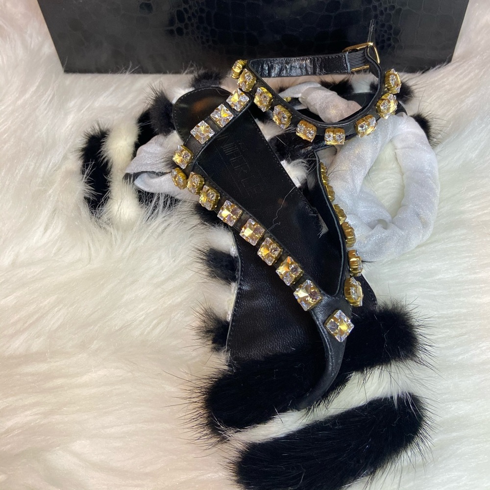 IAM JENNIFERLE ZSA ZSA Flat Sandal.